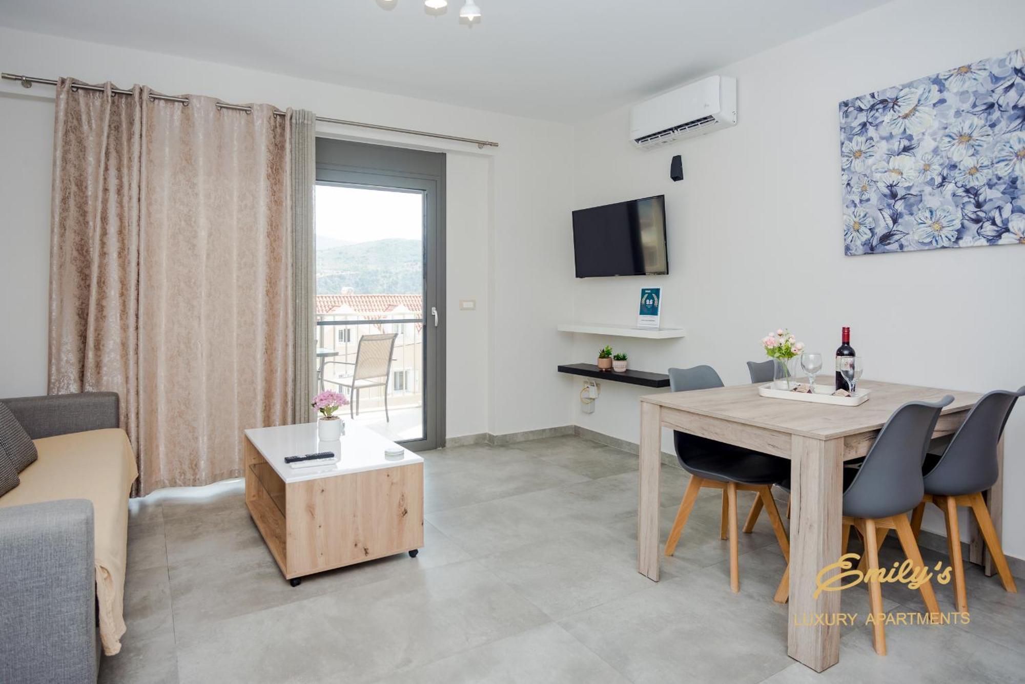 Emily'S Luxury Apartments アルゴストリオン エクステリア 写真
